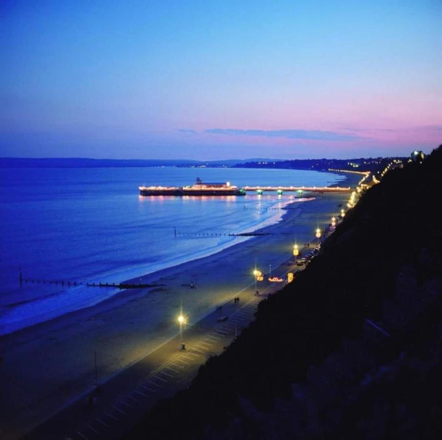 Flat-C, 4 Adults, 20 Mins To Beach, Netflix, Wifi, Sleeps 4 Adults Bournemouth Exterior foto